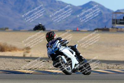 media/Jan-08-2022-SoCal Trackdays (Sat) [[1ec2777125]]/Turn 4 (1145am)/